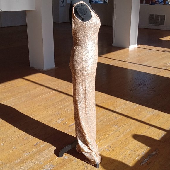 Light gold Full length sequin gown - Picture 2 of 10